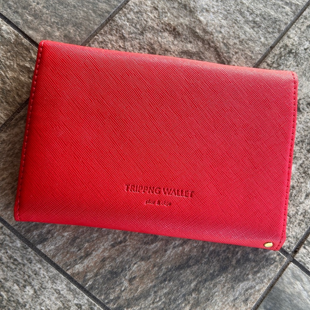 Tripping Wallet - Picture 6 of 9